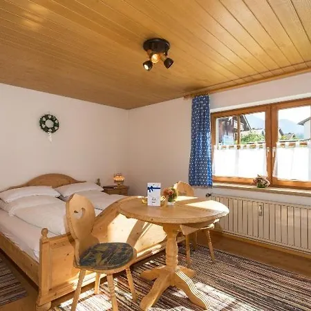 펜션 Am Steinbach Inkl. Chiemgaukarte